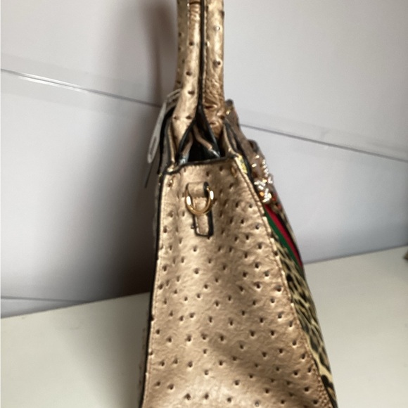 Elegant Leopard Print and Gold Satchel Set - Picture 7 of 8